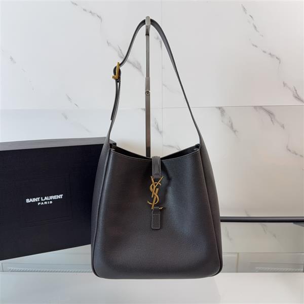 2026224175118828 710